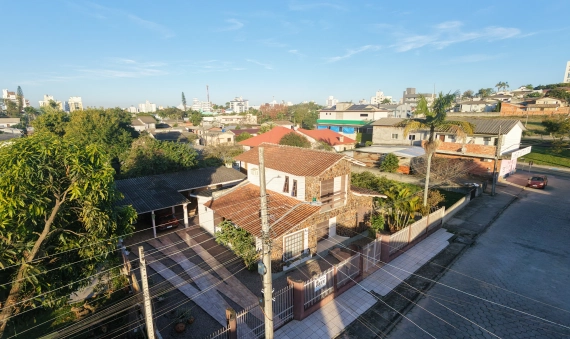 CASA - CENTRO - IÇARA