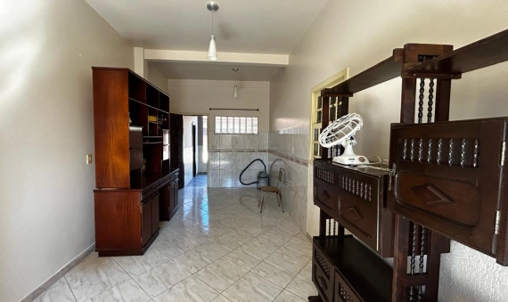 CASA COM EDÍCULA, MOBILIADA, ZONA NORTE-BALNEÁRIO RINCÃO