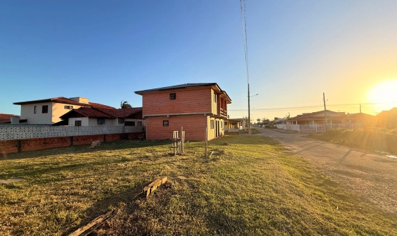 CASA GEMINADA N°01 PARA LOCAÇÃO ANUAL - ZONA NOVA, BALNEÁRIO RINCÃO