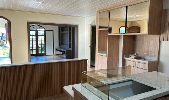 CASA COM EDÍCULA - MOBILIADA -  PRESIDENTE VARGAS - IÇARA - SC