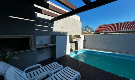 CASA - CENTRO - BALNEARIO RINCÃO