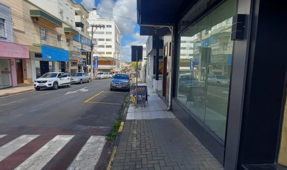 SALAS COMERCIAIS - CENTRO - IÇARA