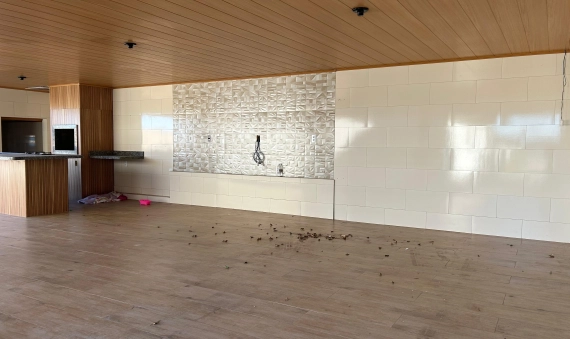 CASA COM EDÍCULA - MOBILIADA -  PRESIDENTE VARGAS - IÇARA - SC