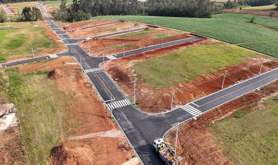 TERRENOS, LOT. VILLA DI SOIS - PRIMEIRA LINHA, CRICIÚMA