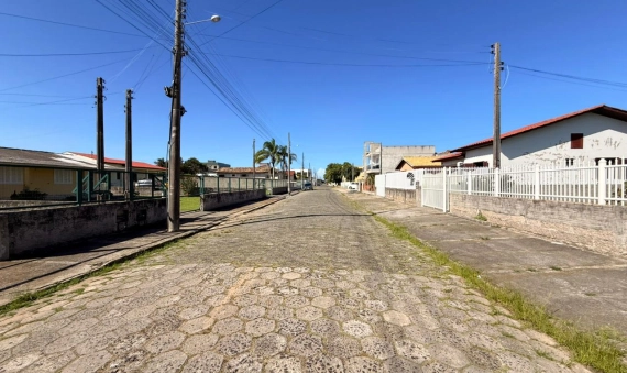 CASA - ZONA VELHA - BALNEÁRIO RINCÃO 