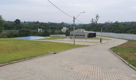 TERRENO - COND. MONTEBELLO - COCAL DO SUL 