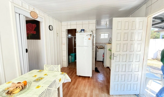 CASA COM EDÍCULA - JARDIM ELIZABETE - IÇARA/SC