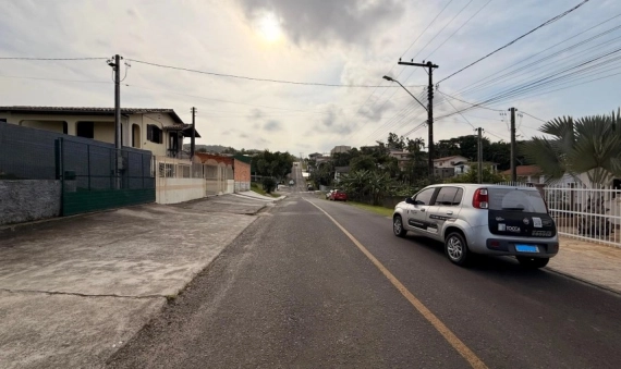CASA PARA LOCAÇÃO ANUAL - SÃO SIMÃO, CRICIUMA