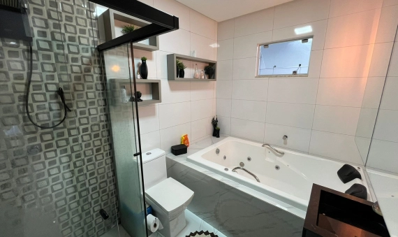 CASA - PINHEIRINHO - CRICIUMA