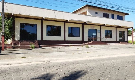 TERRENO COM SALAS COMERCIAIS - TEREZA CRISTINA - IÇARA