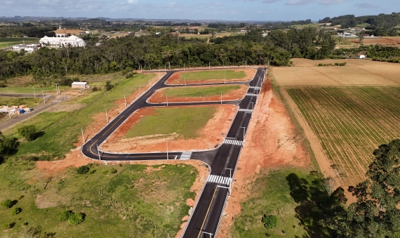 TERRENOS, LOT. VILLA DI SOIS - PRIMEIRA LINHA, CRICIÚMA
