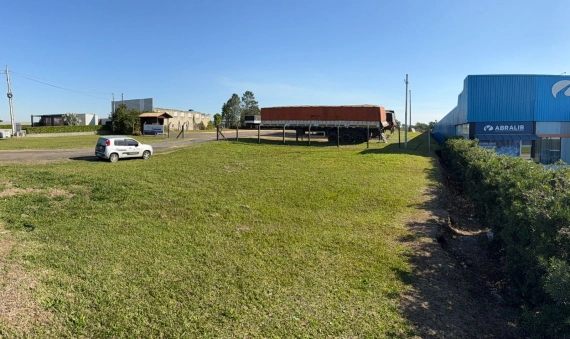 TERRENO - PRIMEIRO DE MAIO, IÇARA