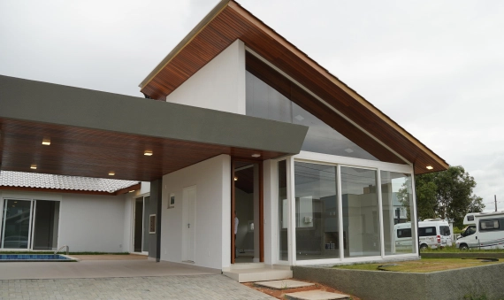 CASA ALTO PADRÃO, COND. VILLA SUÍÇA - LAGOA DOS ESTEVES, BALNEÁRIO RINCÃO