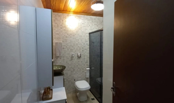 PRÉDIO COMERCIAL - PINHEIRINHO - CRICIÚMA