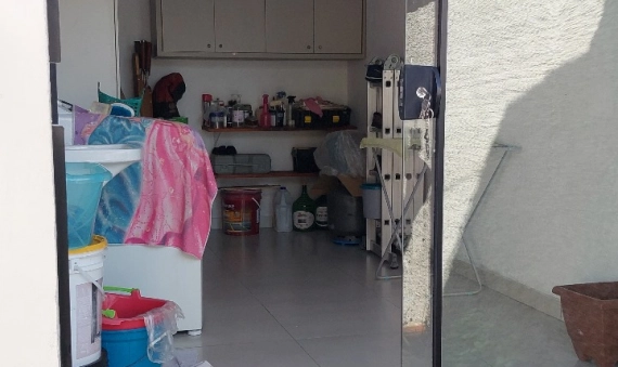 CASA COM EDÍCULA - DEMBOSKI, IÇARA