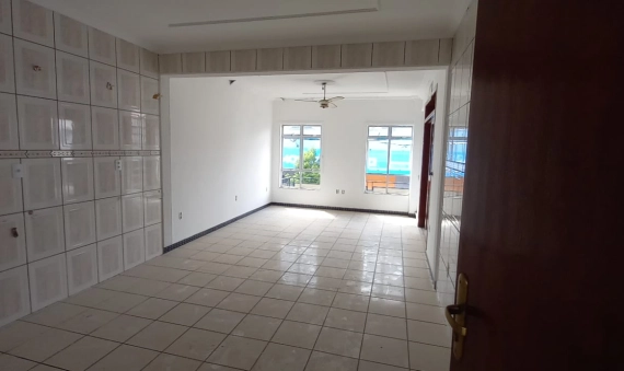 SALAS COMERCIAIS - CENTRO - IÇARA