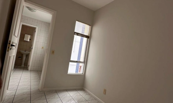 APARTAMENTO NO ED. RESIDENCIAL VICENZA, COMERCIÁRIO, CRICIÚMA