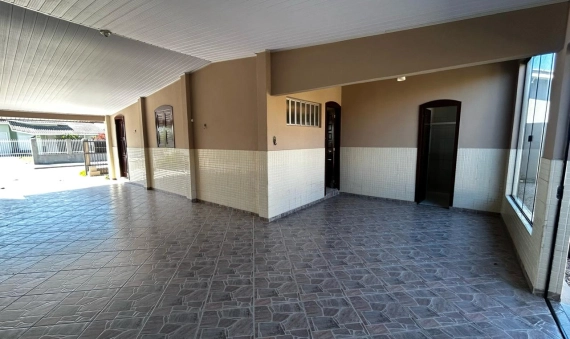 CASA COM EDÍCULA, MOBILIADA, ZONA NORTE-BALNEÁRIO RINCÃO