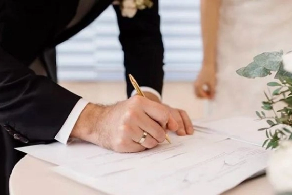 Cerca de 200 casais v&atilde;o oficializar uni&atilde;o em casamento coletivo gratuito na Expoville