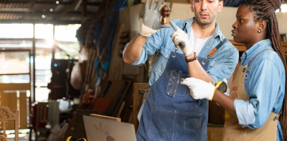 Setor empresarial alerta para riscos da tramita&ccedil;&atilde;o acelerada da escala 6&times;1