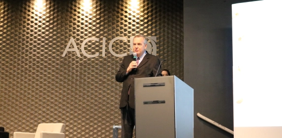 Acic abre inscri&ccedil;&otilde;es para os Pr&ecirc;mios de Matem&aacute;tica e de L&iacute;ngua Portuguesa