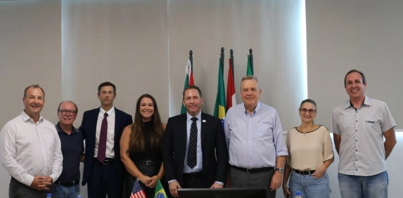 Internacionaliza&ccedil;&atilde;o e neg&oacute;cios pautam encontro entre Acic e c&ocirc;nsul dos Estados Unidos