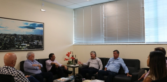 Acic discute demandas da regi&atilde;o com o presidente da Alesc