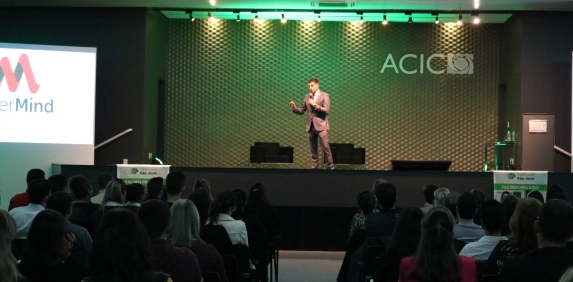 Acic e Plano de Sa&uacute;de S&atilde;o Jos&eacute; promovem palestra com alus&atilde;o ao Outubro Rosa