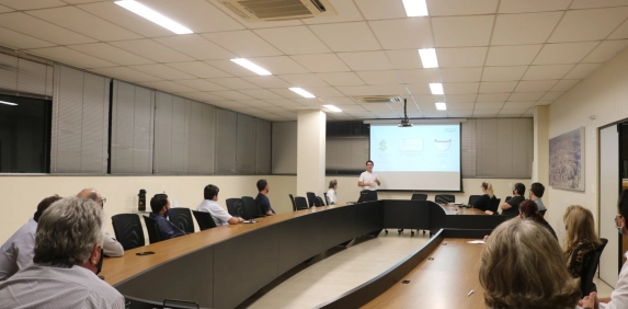 Acic lan&ccedil;a projeto de mentoria aos empreendedores associados