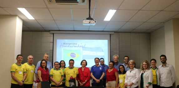 Acic recebe comitiva de Honduras