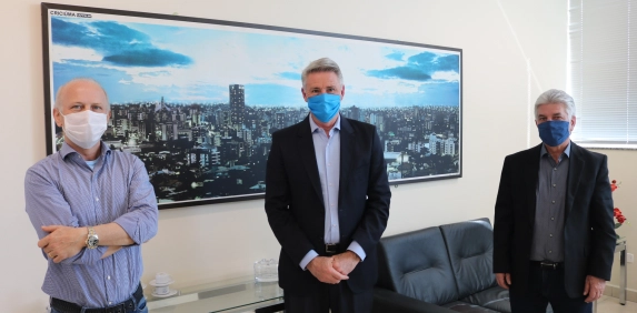 Acic recebe visita do novo presidente da Facisc