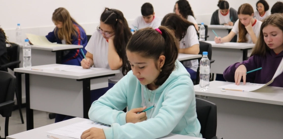 Alunos de Criciúma enfrentam última etapa do Prêmio Acic de Língua Portuguesa