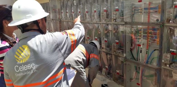 Celesc anuncia novo prazo para religa&ccedil;&atilde;o de urg&ecirc;ncia