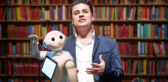 Da emoção ao algoritmo: primeiro dia da ExpoMais 2025 traz palestras sobre liderança e IA