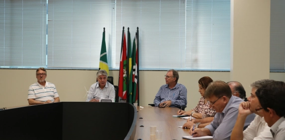 Diretoria da Acic realiza miss&atilde;o &agrave; Acate