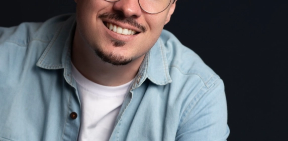 Doutor em Design, Diego Piovesan lan&ccedil;a seu primeiro livro na Acic