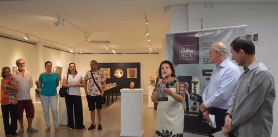 Duo Cer&acirc;mica abre programa&ccedil;&atilde;o do Cultura Acic
