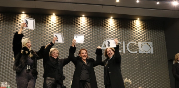 Emoção e reconhecimento marcam entrega do Prêmio Mulher Empresária