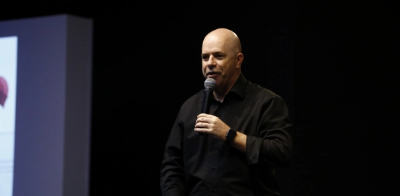 &ldquo;Empreender &eacute; arriscar a pr&oacute;pria pele&rdquo;, define Luciano Pinheiro na Expomais