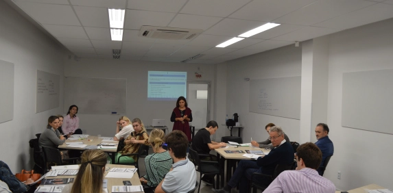 Empres&aacute;rios da regi&atilde;o participam de treinamento sobre governan&ccedil;a familiar