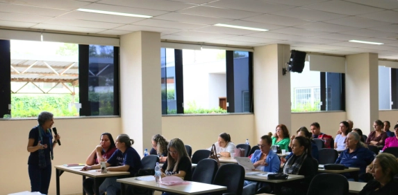 Formação para professores marca início das atividades do Prêmio Acic de Matemática 2025