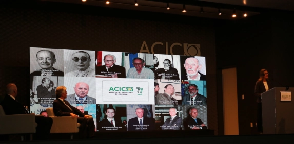 Homenagens marcam a celebra&ccedil;&atilde;o dos 77 anos da Acic