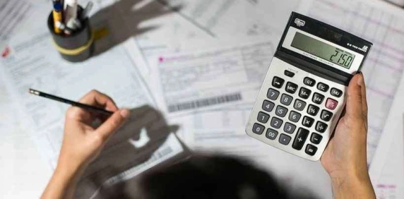 Inadimpl&ecirc;ncia das fam&iacute;lias encerra 2021 na marca de 4,37%