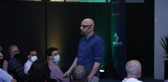 Inova&ccedil;&atilde;o pauta a palestra de Romeo Busarello na Expomais