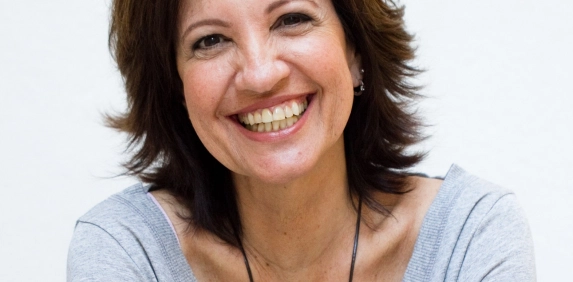 Jornalista Leila Ferreira fala sobre a arte de ser leve em evento na Acic