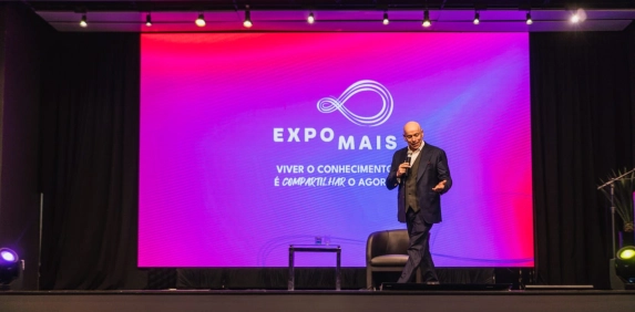 Leandro Karnal encerra o primeiro dia da ExpoMais