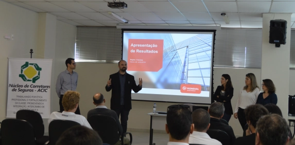 N&uacute;cleo de Corretores de Seguros da Acic participa de evento com empresa refer&ecirc;ncia no segmento 