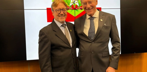 Otmar M&uuml;ller toma posse na SCG&aacute;s