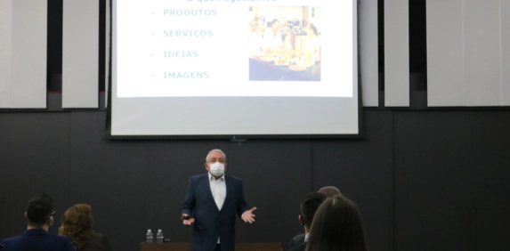 Palestra oferecida pela Acic ressalta papel da intelig&ecirc;ncia emocional nas negocia&ccedil;&otilde;es