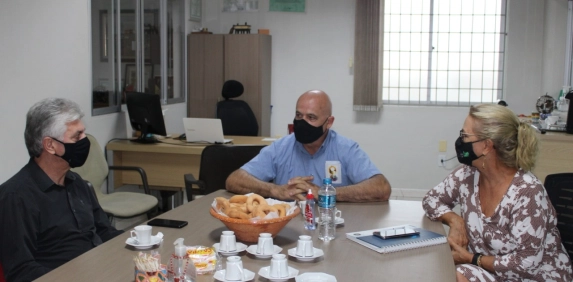 Presidente da Acic conhece projeto do Centro de Inova&ccedil;&atilde;o do Bairro da Juventude